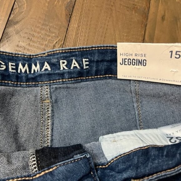 GEMMA Rae Hi-Rise Bounce Back Jegging Jeans Juniors - Picture 4 of 5